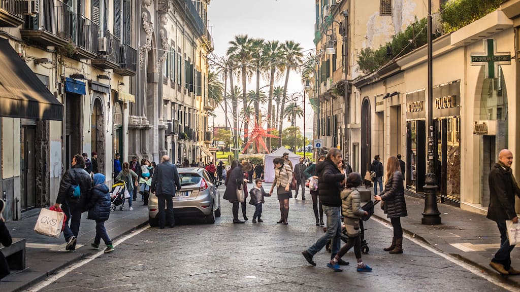 Le vie dello shopping a Napoli