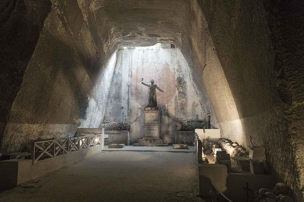 Cimitero delle Fontanelle