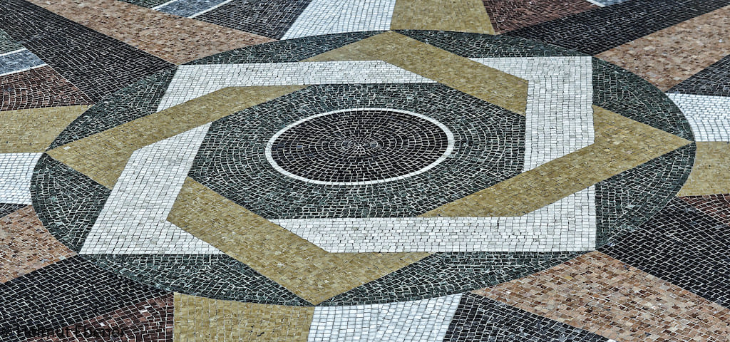 Galleria Umberto I il Pavimento