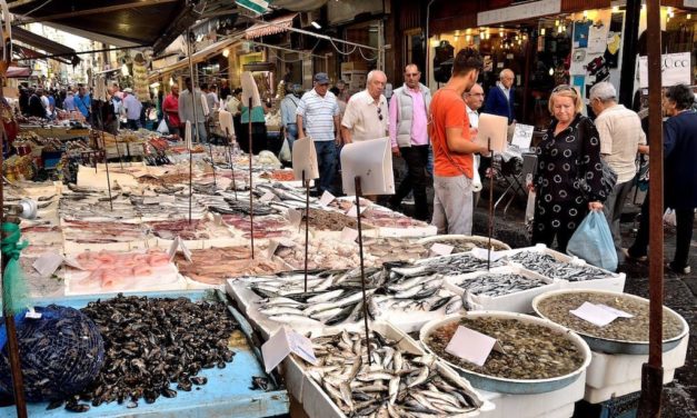 I mercatini rionali, lo shopping alternativo a Napoli