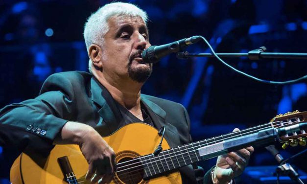 Pino Daniele, un docufilm inedito al teatro San Carlo