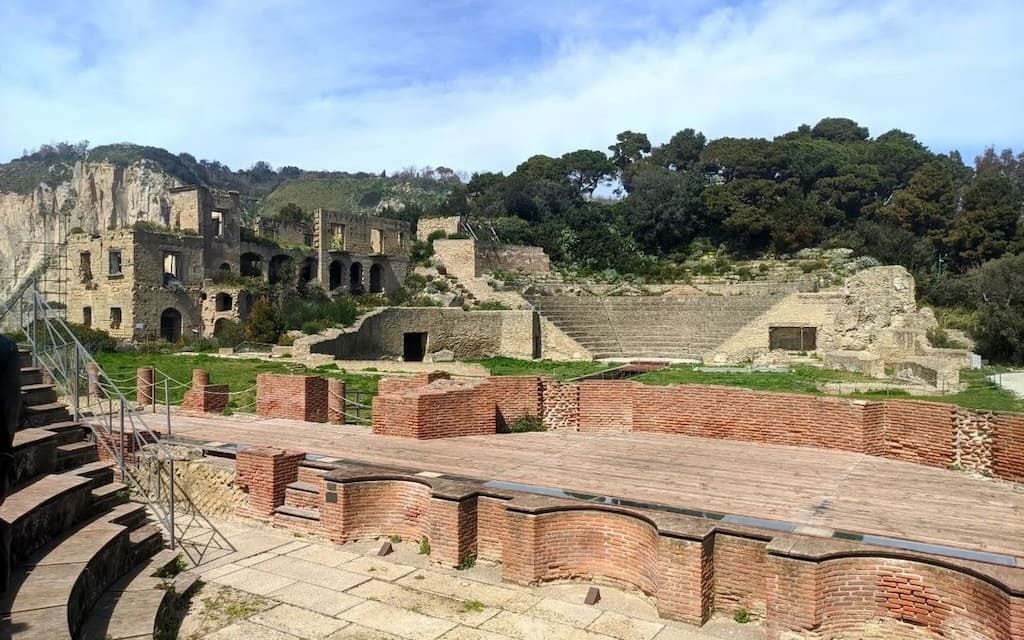 Parco Archeologico del Pausilypon e la Grotta di Seiano