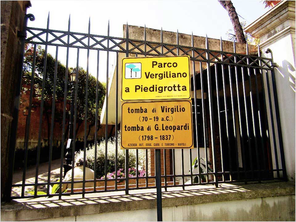 Parco Vergiliano a Piedigrotta Ingresso