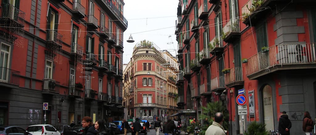 Via Filangieri Shopping a Napoli