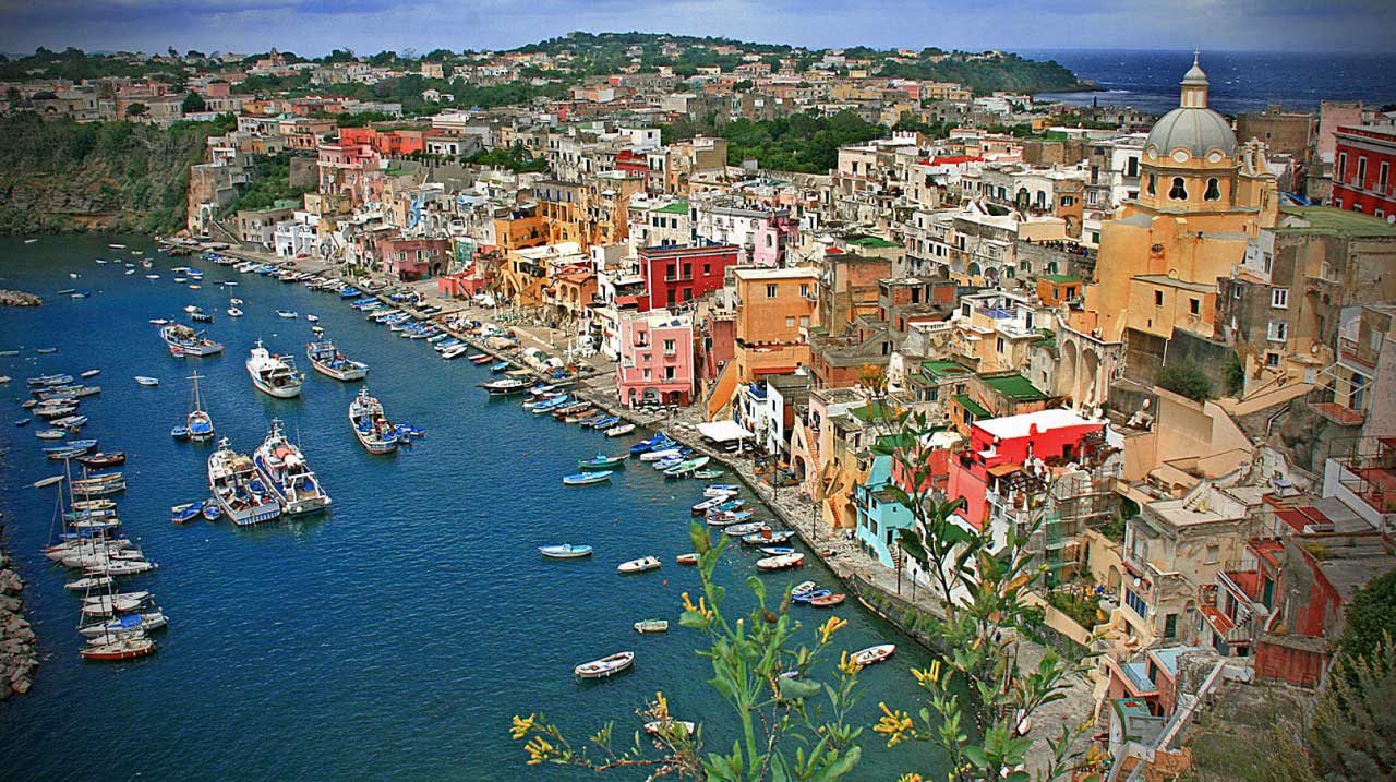 Isola di Procida, la Corricella