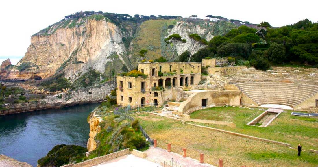 Parco archeologico di Pausilypon e Grotta di Seiano Napoli