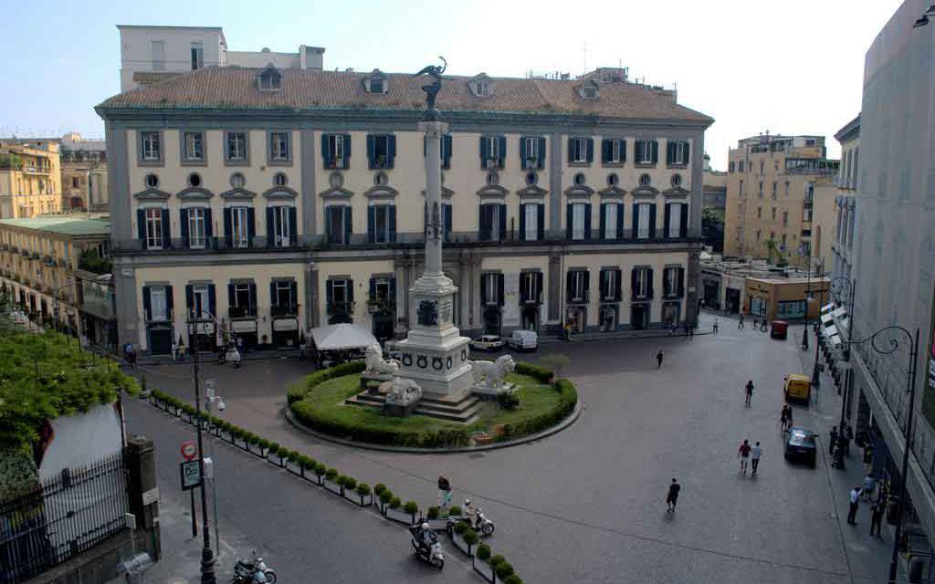 Quartiere Chiaia a Napoli: Movida, shopping ed eleganza