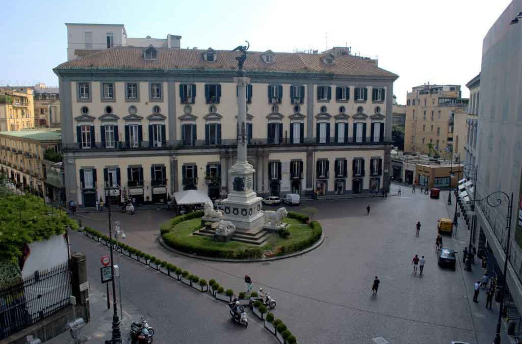 Quartiere Chiaia a Napoli: Movida, shopping ed eleganza