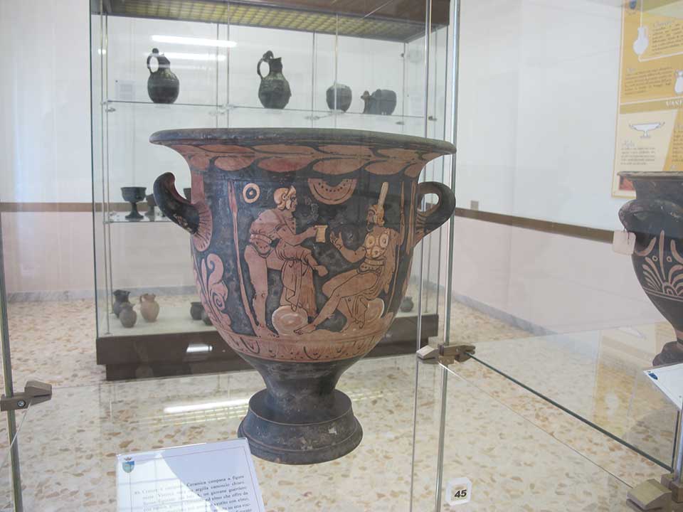 Napoli - Museo etrusco De Feis