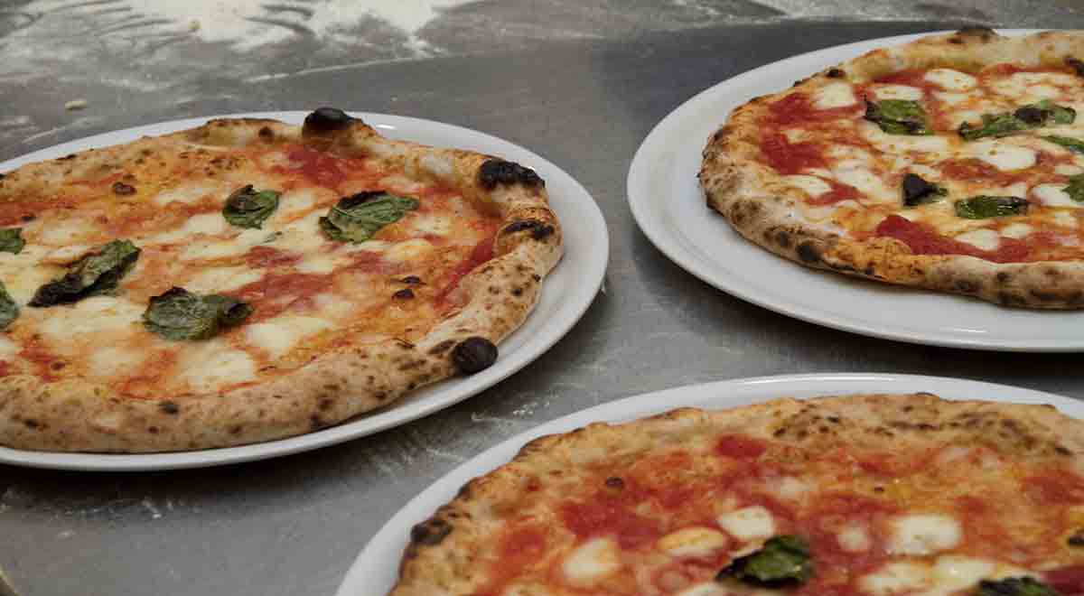 Cucina a Napoli: La Pizza