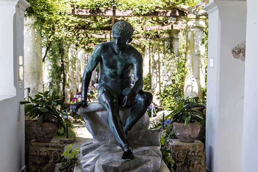 Turismo a Capri Villa San Michele. Busto di Tiberio