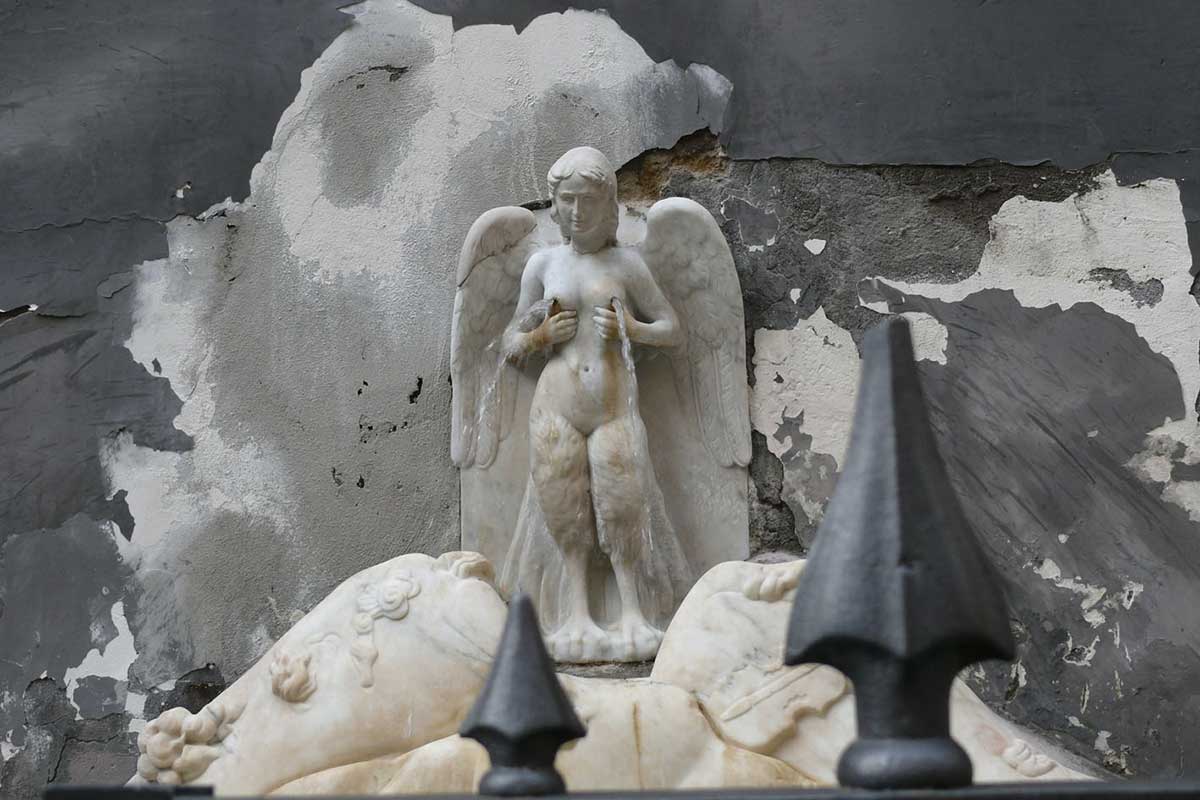 Fontana della Spinacorona, Napoli