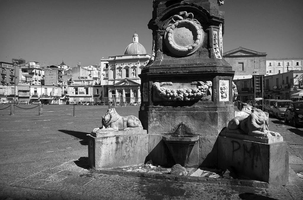 Piazza del Mercato Napoli