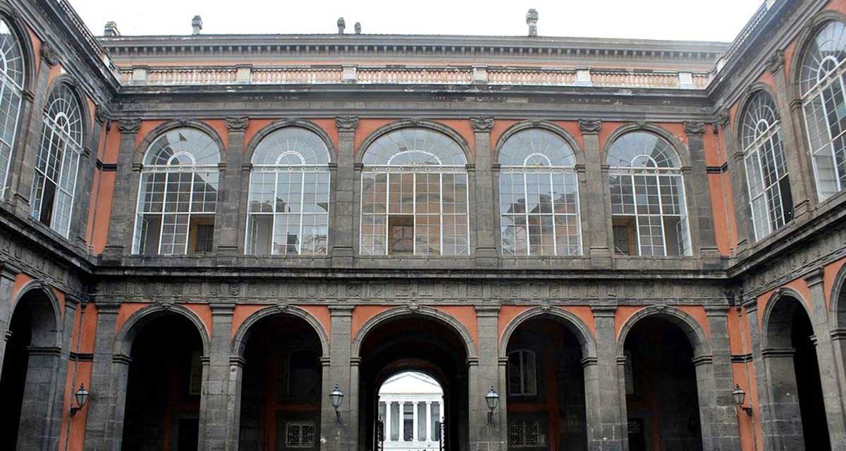 Palazzo Reale di Napoli apre le stanze private del Re