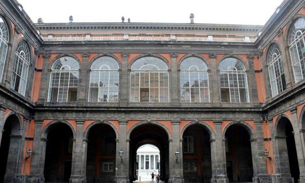 Palazzo Reale di Napoli apre le stanze private del Re