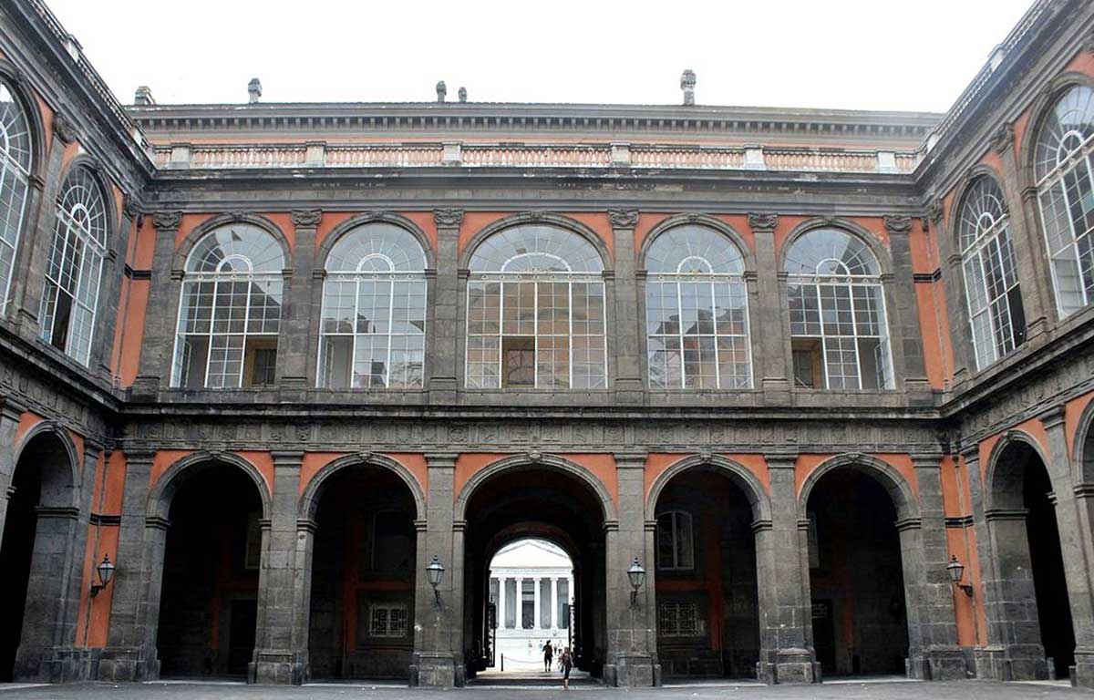 Palazzo Reale sede della Biblioteca Nazionale Vittorio Emanuele III