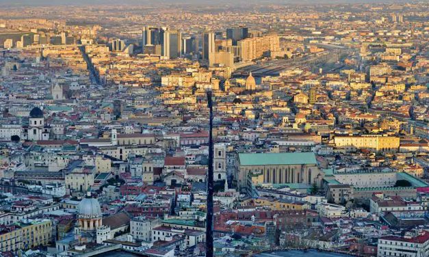 Centro storico di Napoli: I Decumani