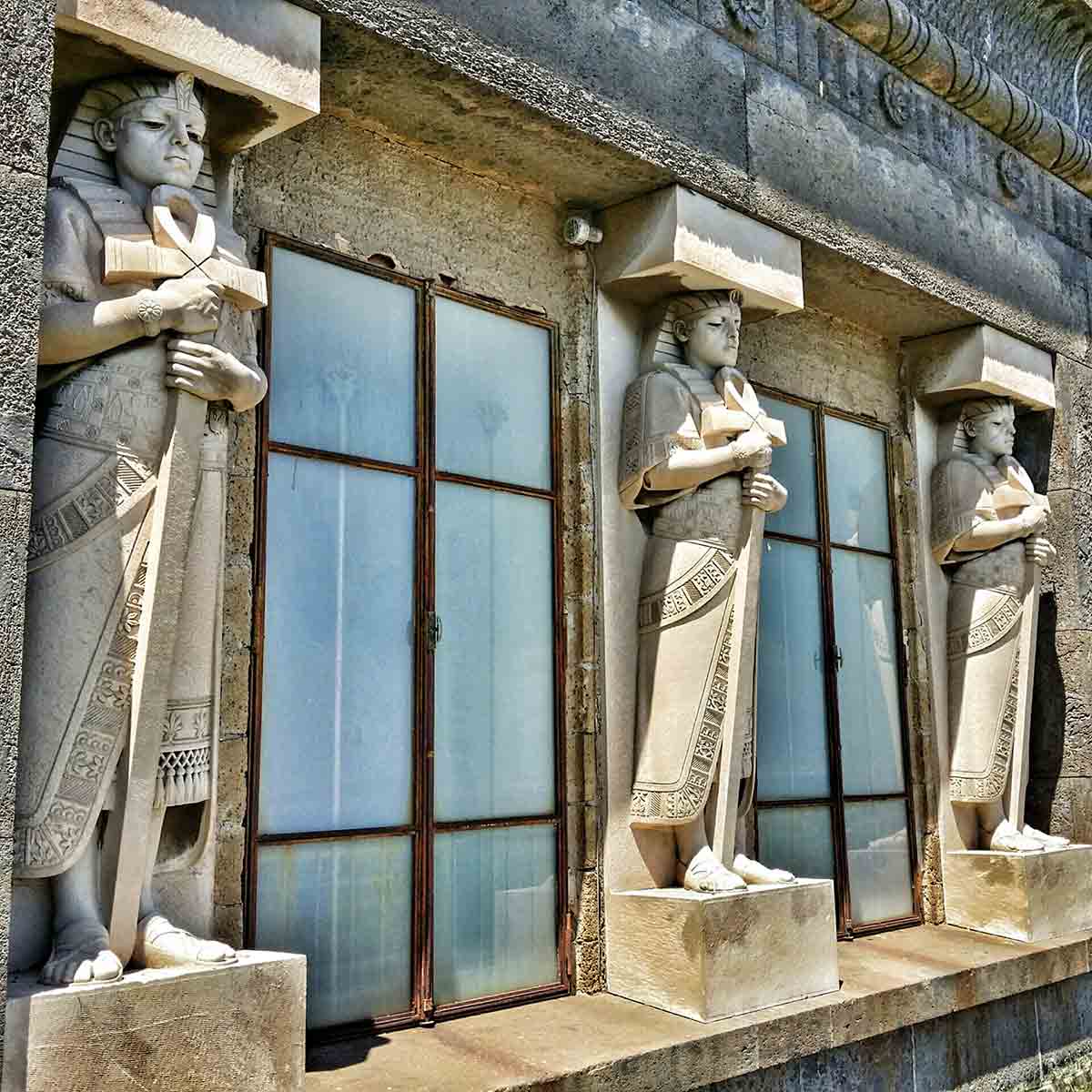 Mausoleo Schilizzi Napoli