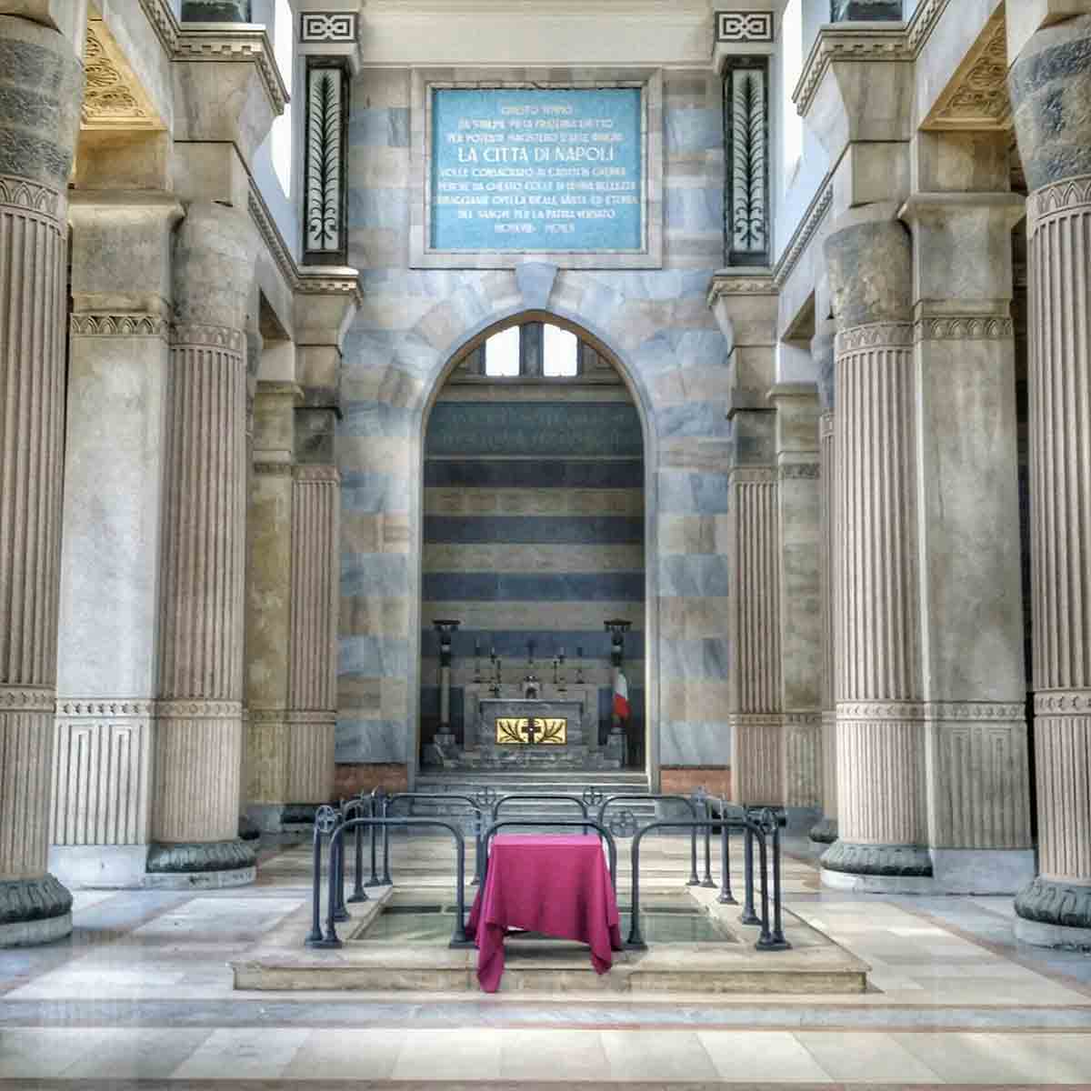 Mausoleo Schilizzi interno