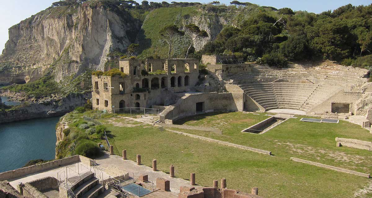 Visita guidata al Parco del Pausilypon e alla Grotta di Seiano