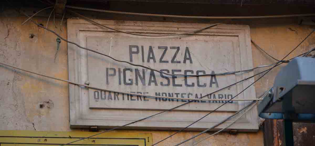 Quartiere Pignasecca Napoli
