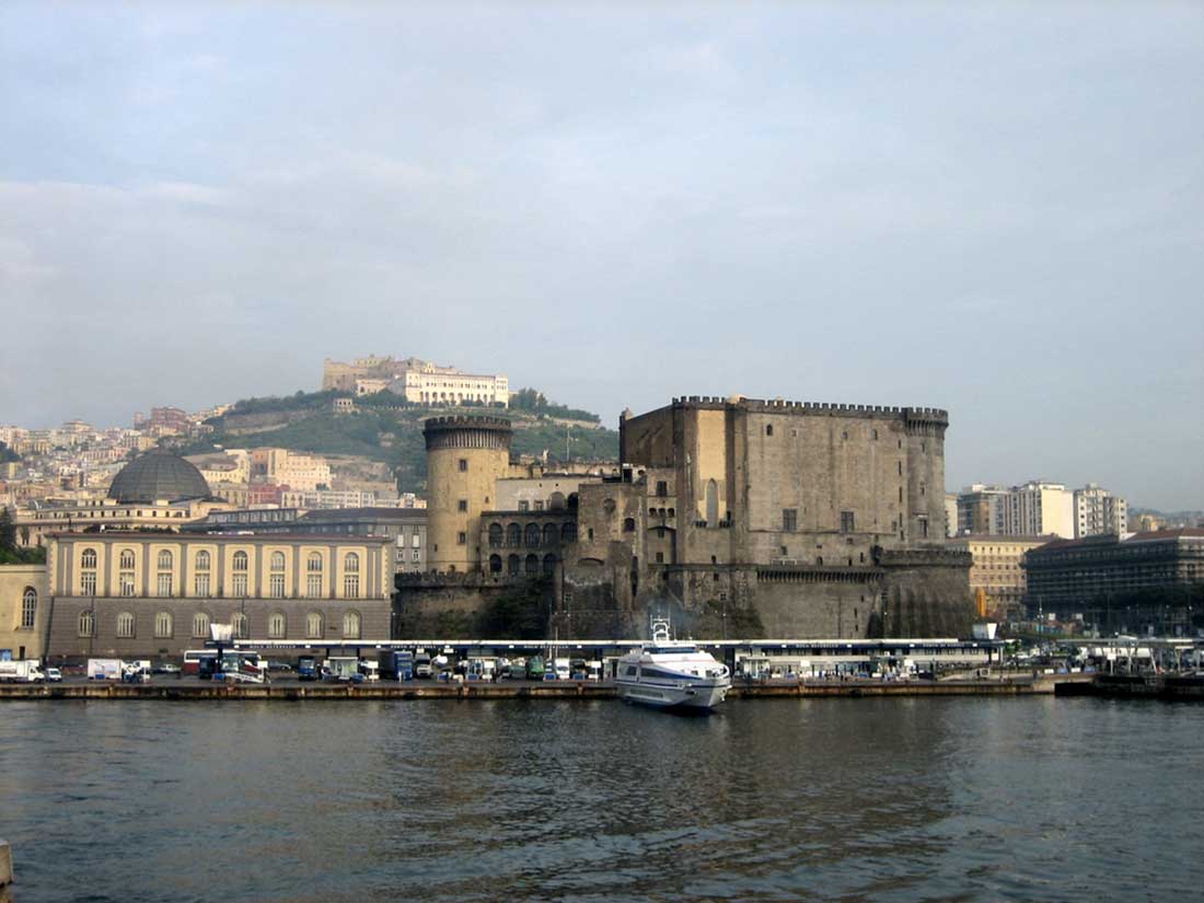 Porto di Napoli - Molo Beverello