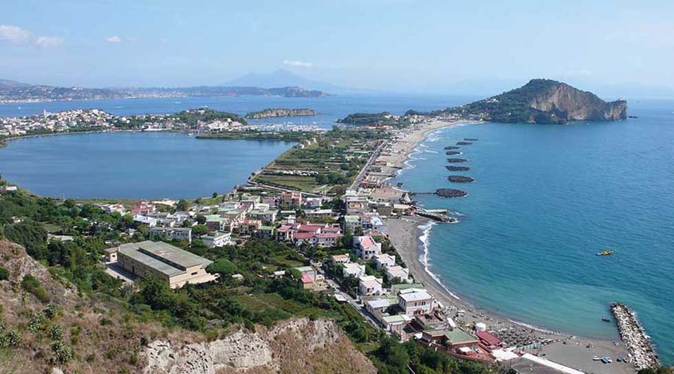 Bus del Mare dal Vomero a Miseno, Estate a Napoli 2019