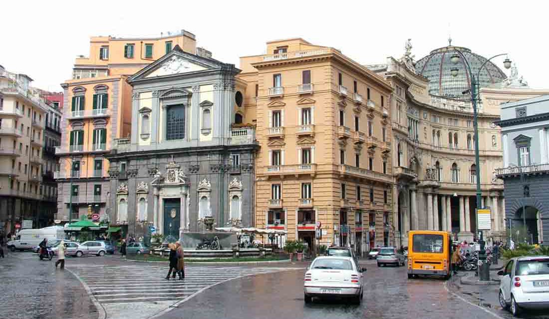 Chiesa di San Ferdinando Piazza Trieste e Trento, Napoli