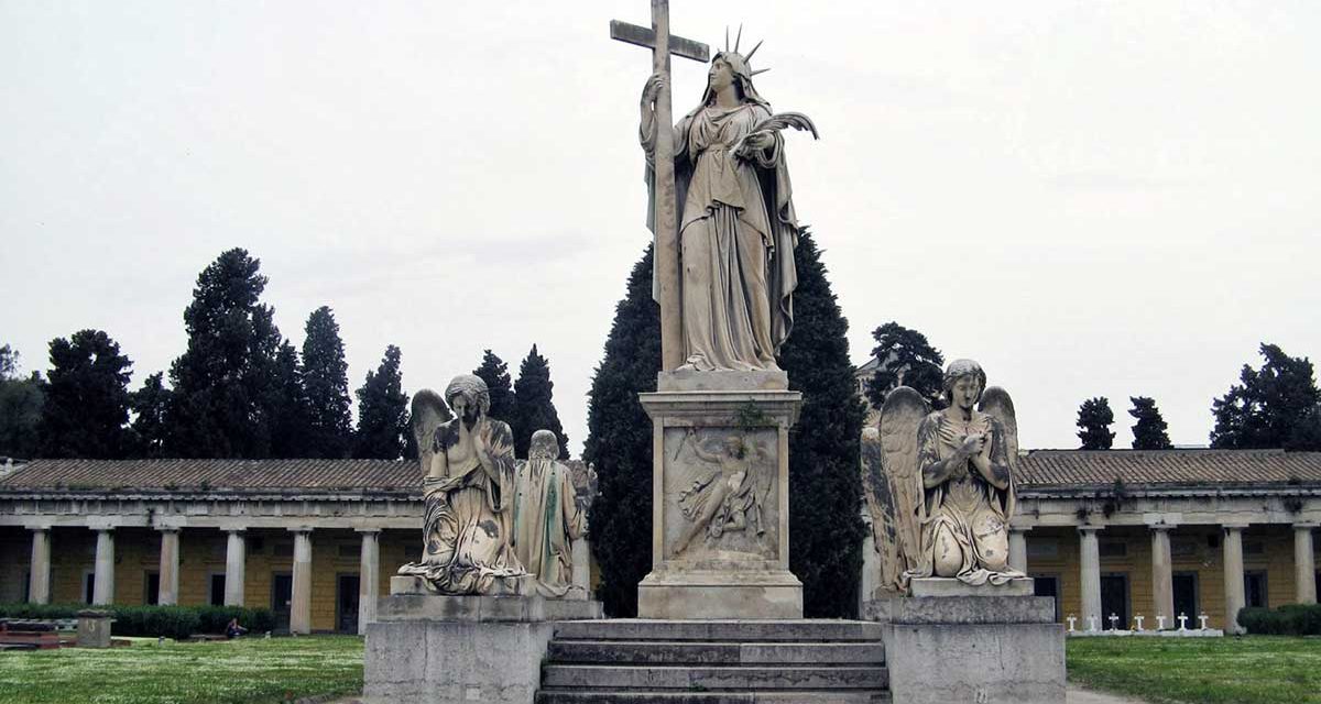 Cimitero di Poggioreale, un museo a cielo aperto a Napoli