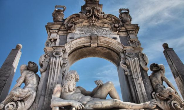 Fontana del Sebeto, omaggio al fiume fantasma di Napoli