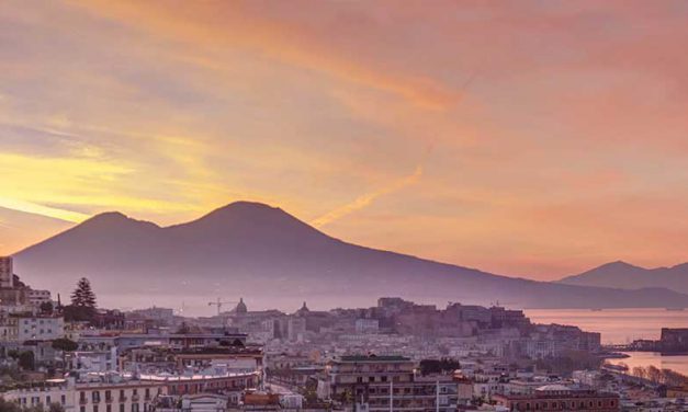 Alla scoperta dei luoghi più suggestivi di Napoli