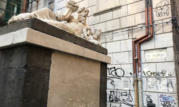 Piazzetta Nilo, Largo Corpo di Napoli e la statua del Dio Nilo