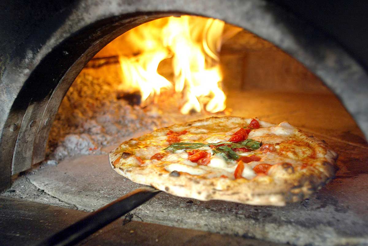 La Pizza a Napoli