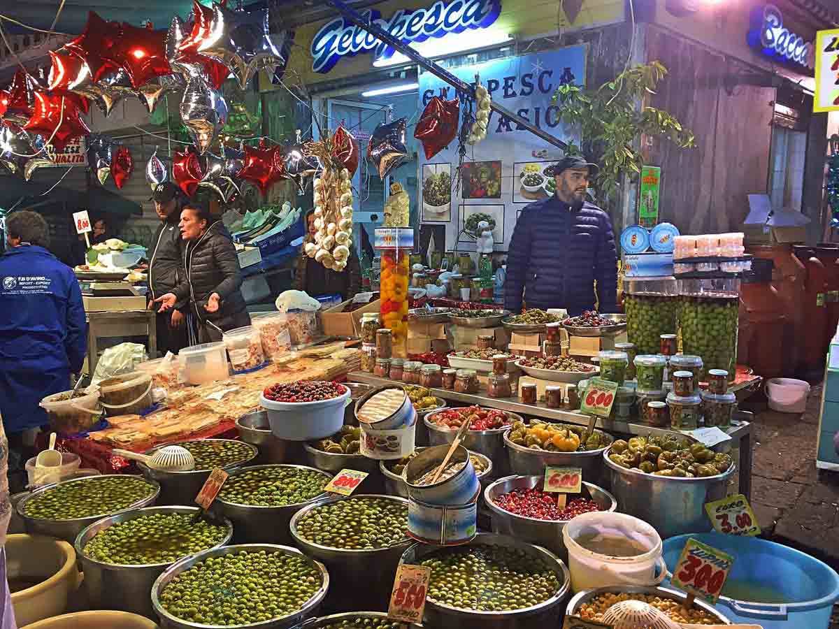 Mercato del Pesce a Pozzuoli