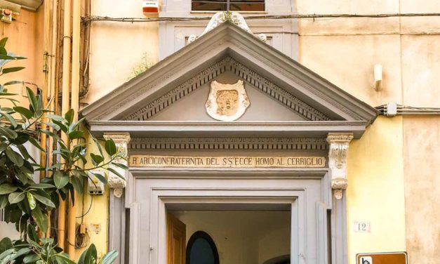 Le scale sante a Napoli mete di pellegrinaggio e devozione