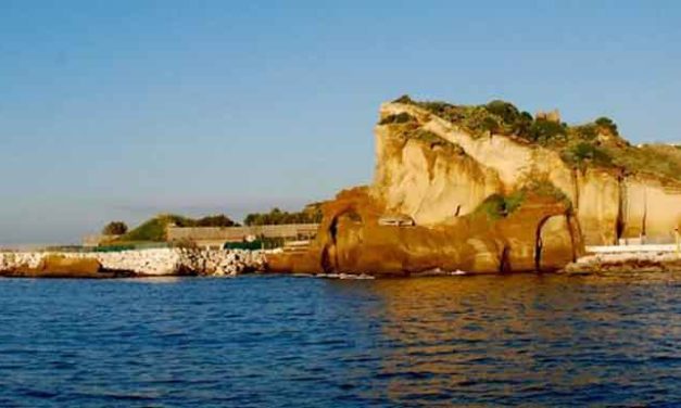 Torregaveta si scopre tra mare e archeologia