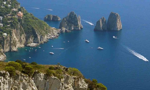 Faraglioni i guardiani dell’isola di Capri