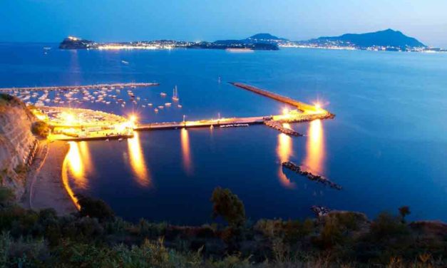 Monte di Procida e la Spiaggia di Acquamorta