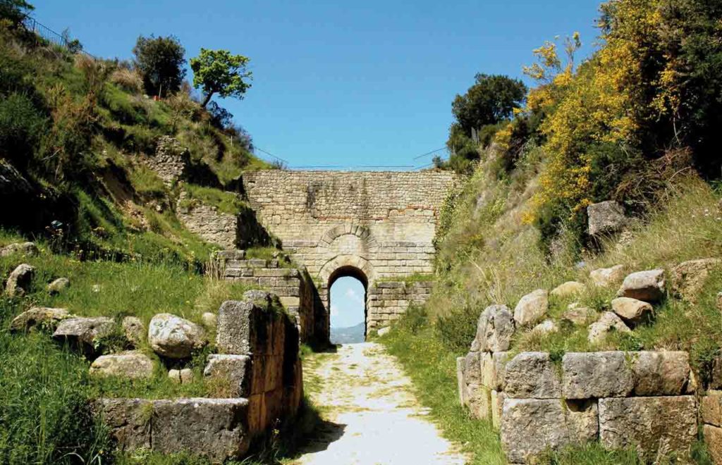 Porta Rossa Parco Archeologico di Velia