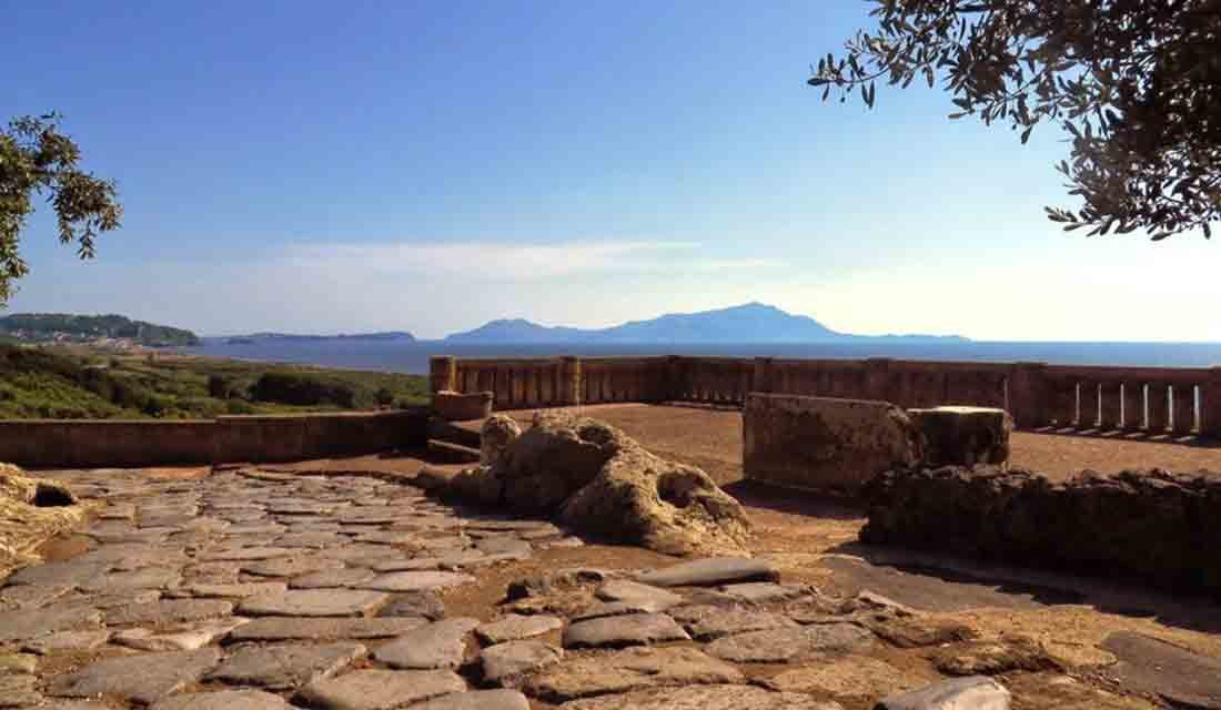 Archeobus Flegreo, il bus dei Campi Flegrei