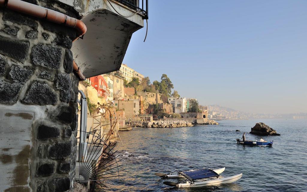 Posillipo e la leggenda della Baia dei due Frati