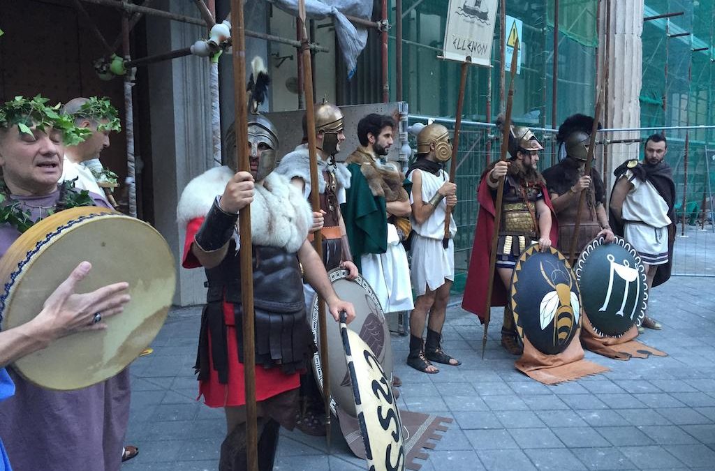 La Lampadoforia 2018, rievocazione storica in costume d’epoca