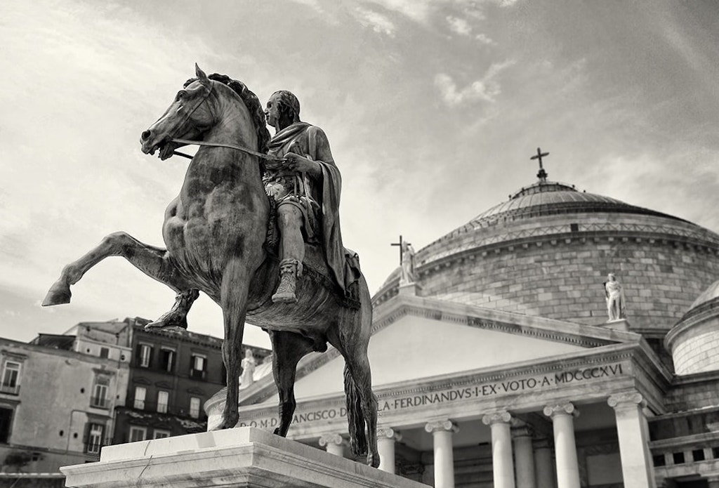 Statua equestre Carlo III di Borbone