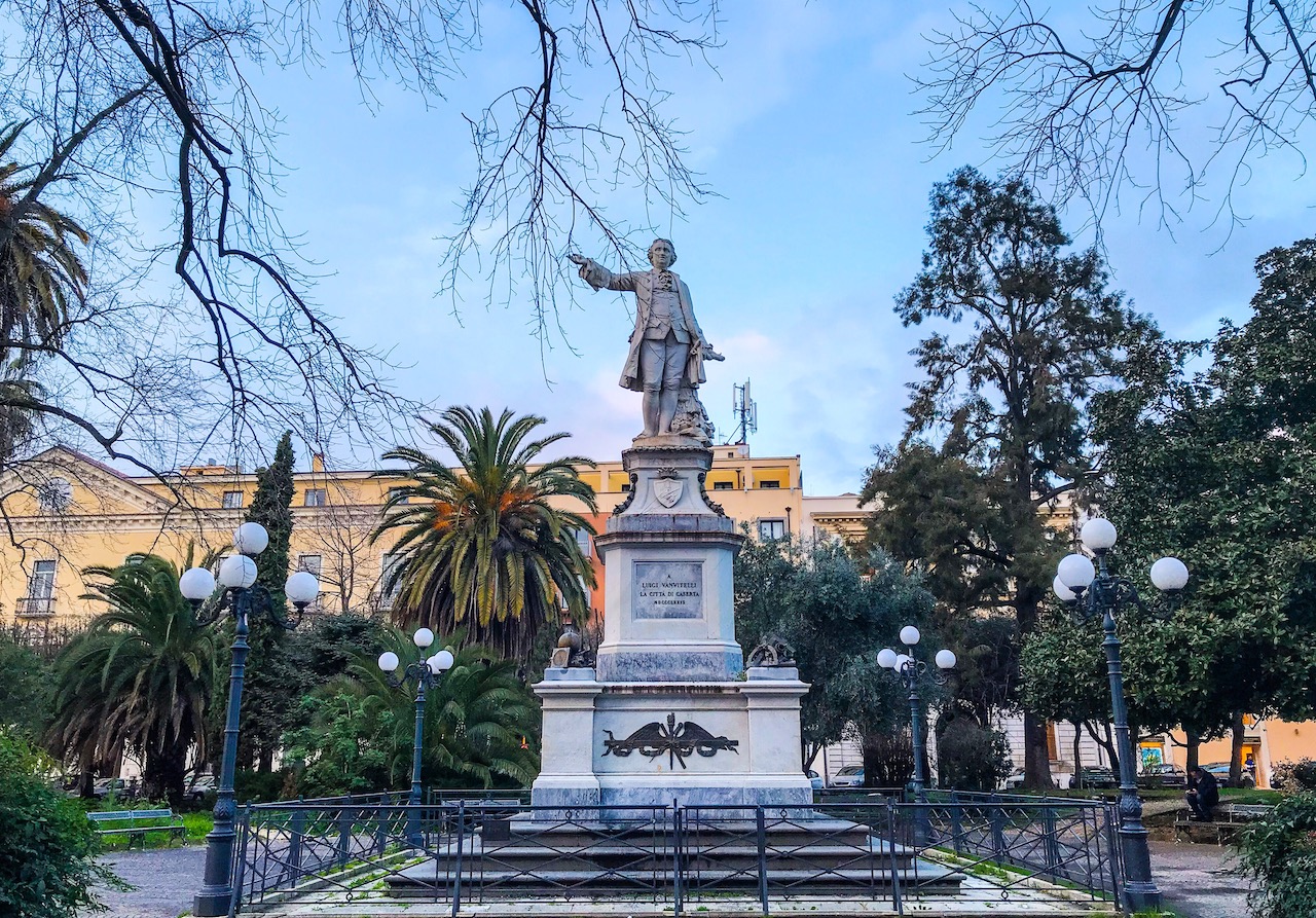 Caserta Piazza Vanvitelli