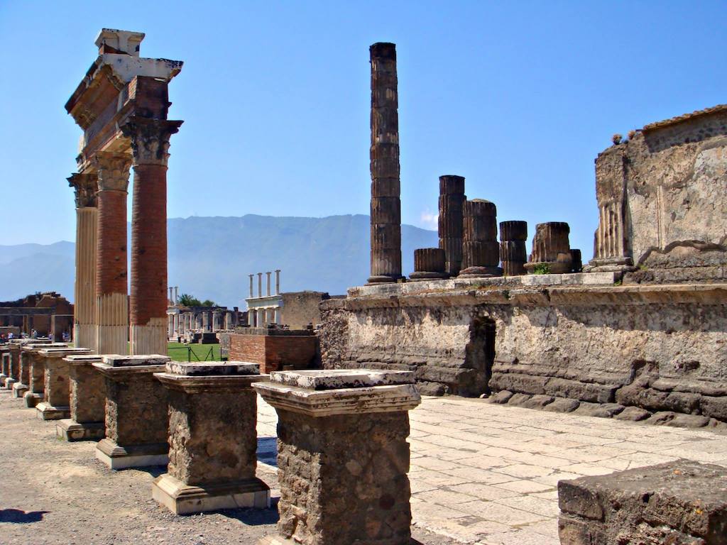 Scavi archeologici di Pompei, il Foro