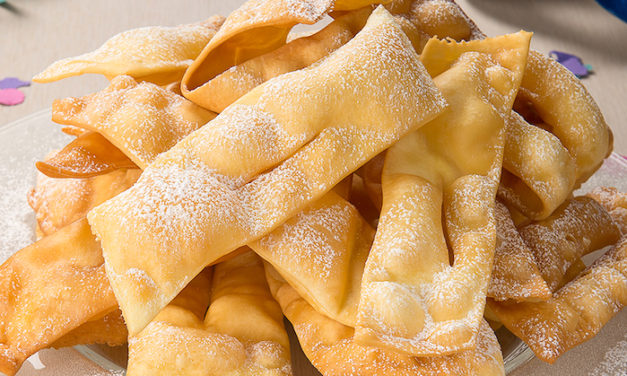 Chiacchiere di carnevale, storia e ricetta napoletana