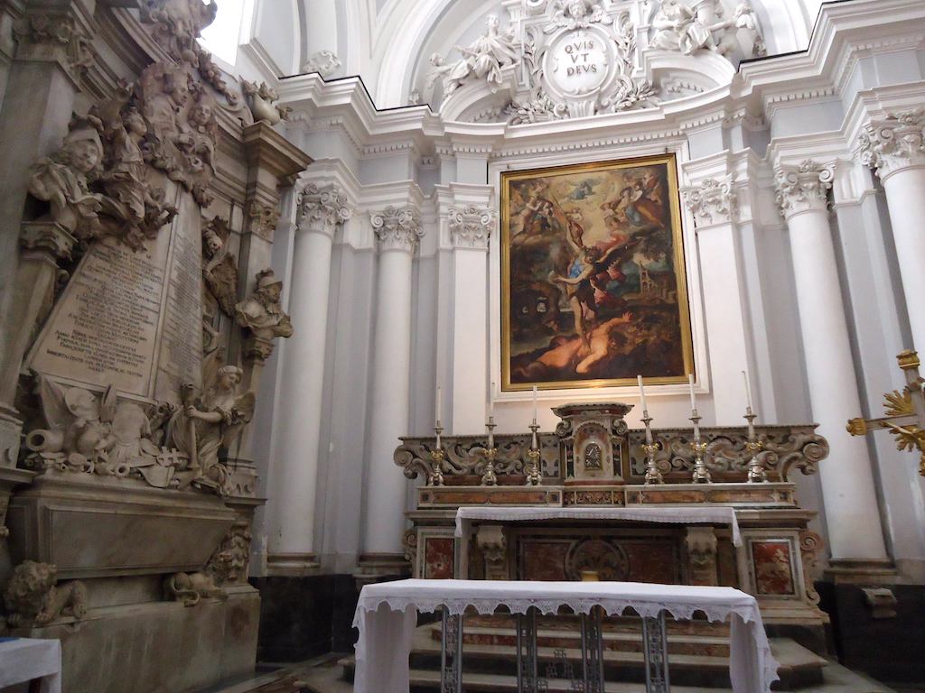Altare maggiore di Sant Angelo a Nilo