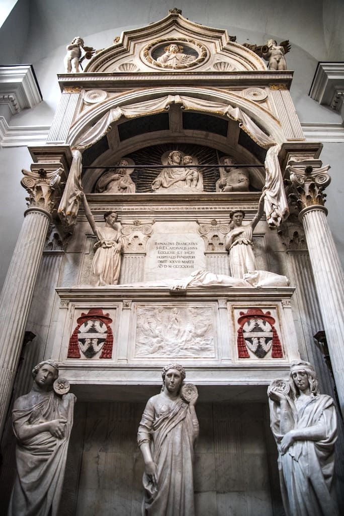 Sepolcro del cardinale Rinaldo Brancaccio