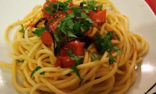 Spaghetti alle vongole Fujute, la ricetta di Eduardo De Filippo