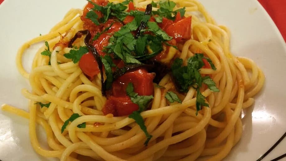 Spaghetti alle vongole Fujute, la ricetta di Eduardo De Filippo